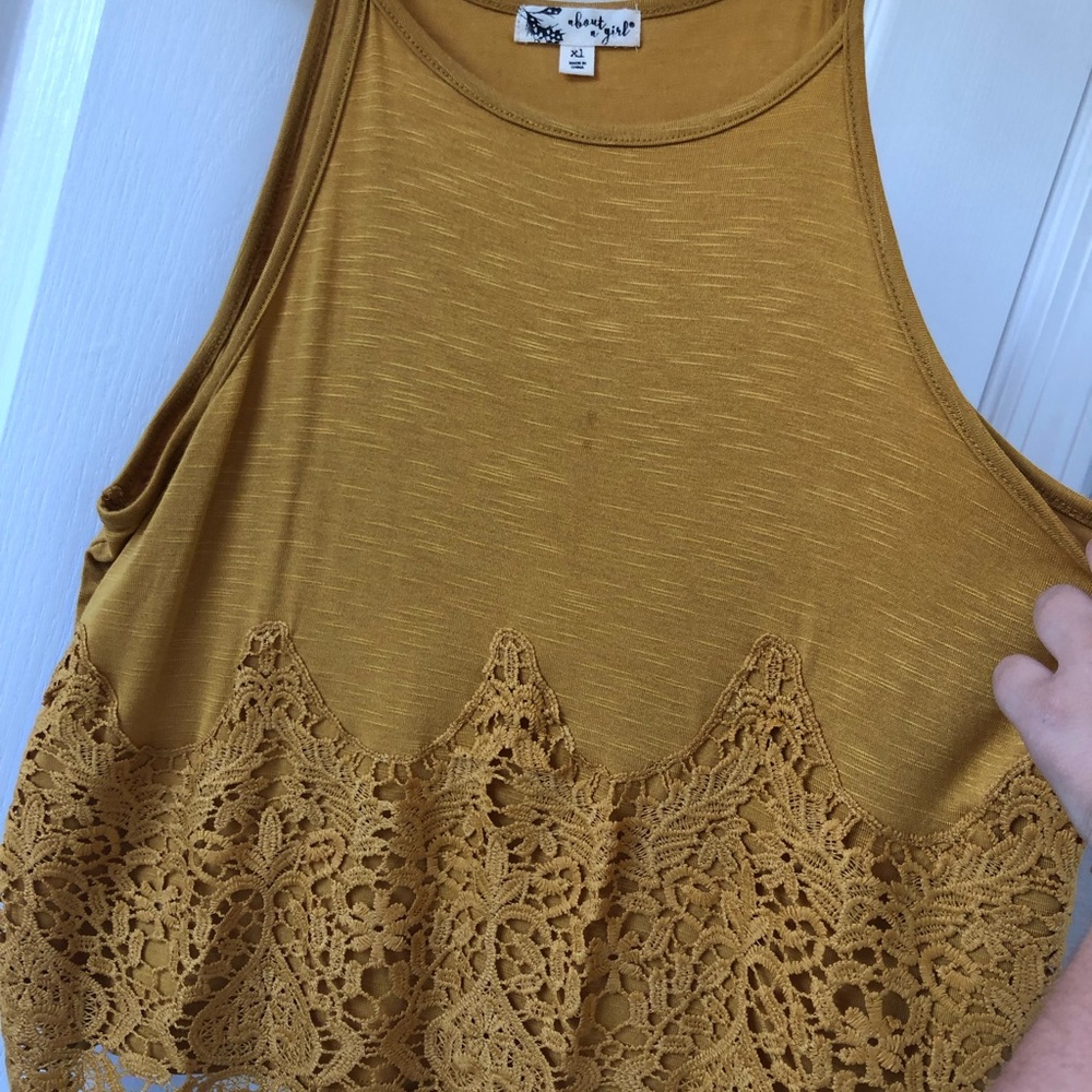 ABOUT A GIRL Top